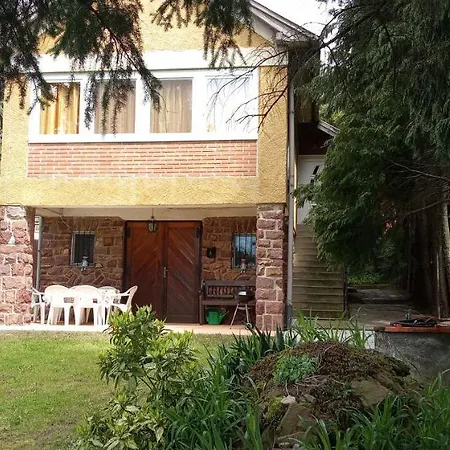 Atlantisz Vendeghaz *